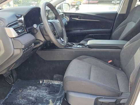 Used 2025 Toyota Camry LE image 24