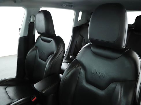 Used 2018 Jeep Compass Limited w/ Navigation Group image 4