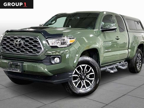 Used 2021 Toyota Tacoma TRD Sport w/ Technology Package image 1