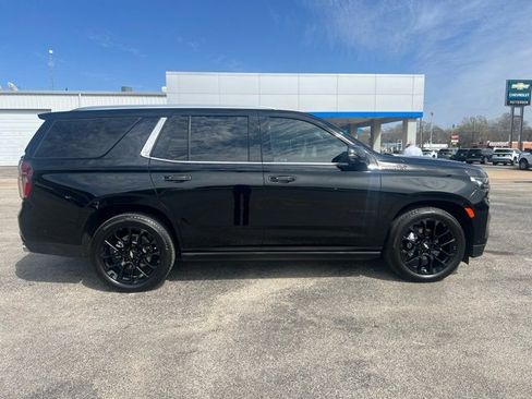 Used 2024 Chevrolet Tahoe High Country w/ Advanced Technology Package image 3