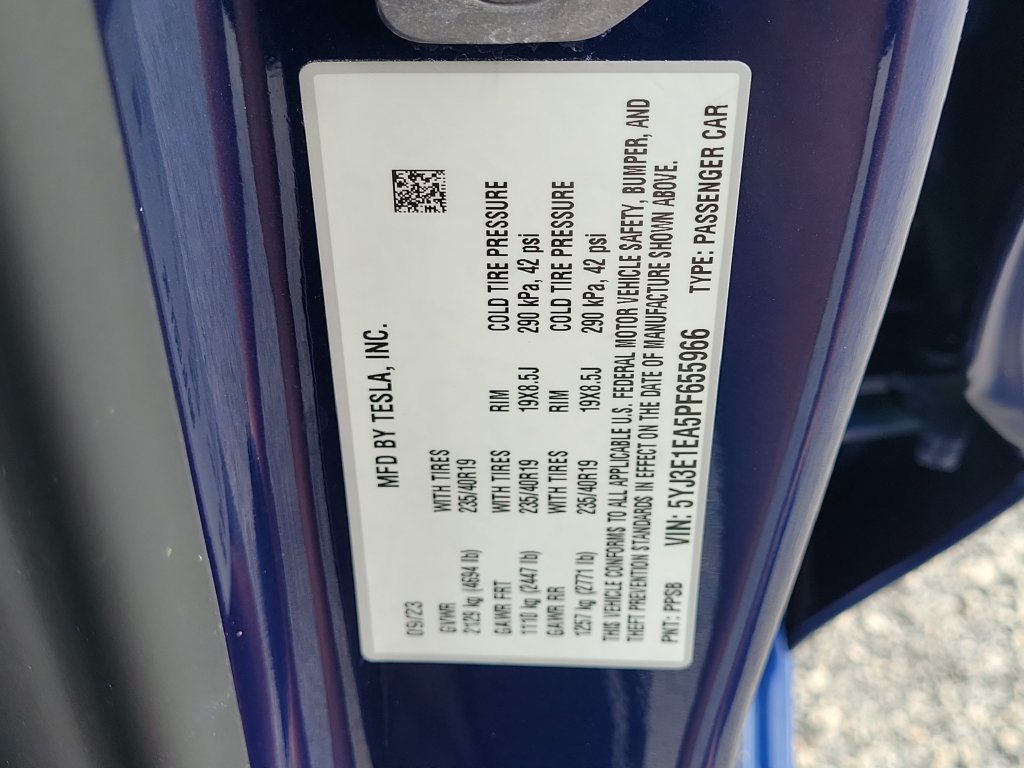 Used 2023 Tesla Model 3 Standard Range RWD image 28