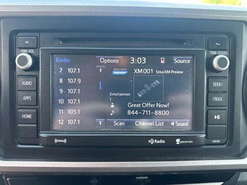 Used 2016 Toyota Tacoma SR5 w/ SR5 Appearance Package (SN) AWD/4WD image 24