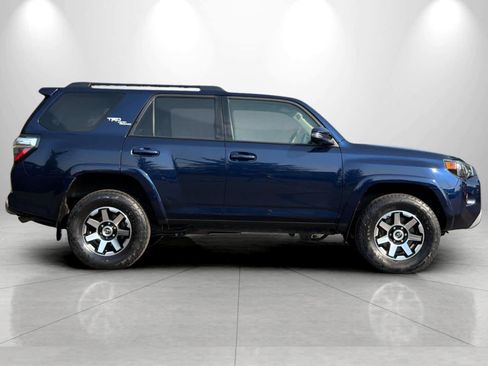 Used 2020 Toyota 4Runner TRD Off-Road Premium AWD/4WD image 8