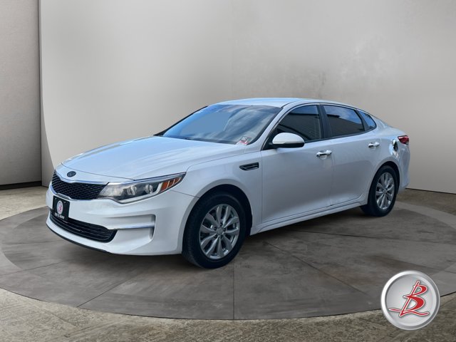 Used 2018 Kia Optima LX FWD image 3