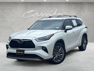 Used 2020 Toyota Highlander Platinum video 1