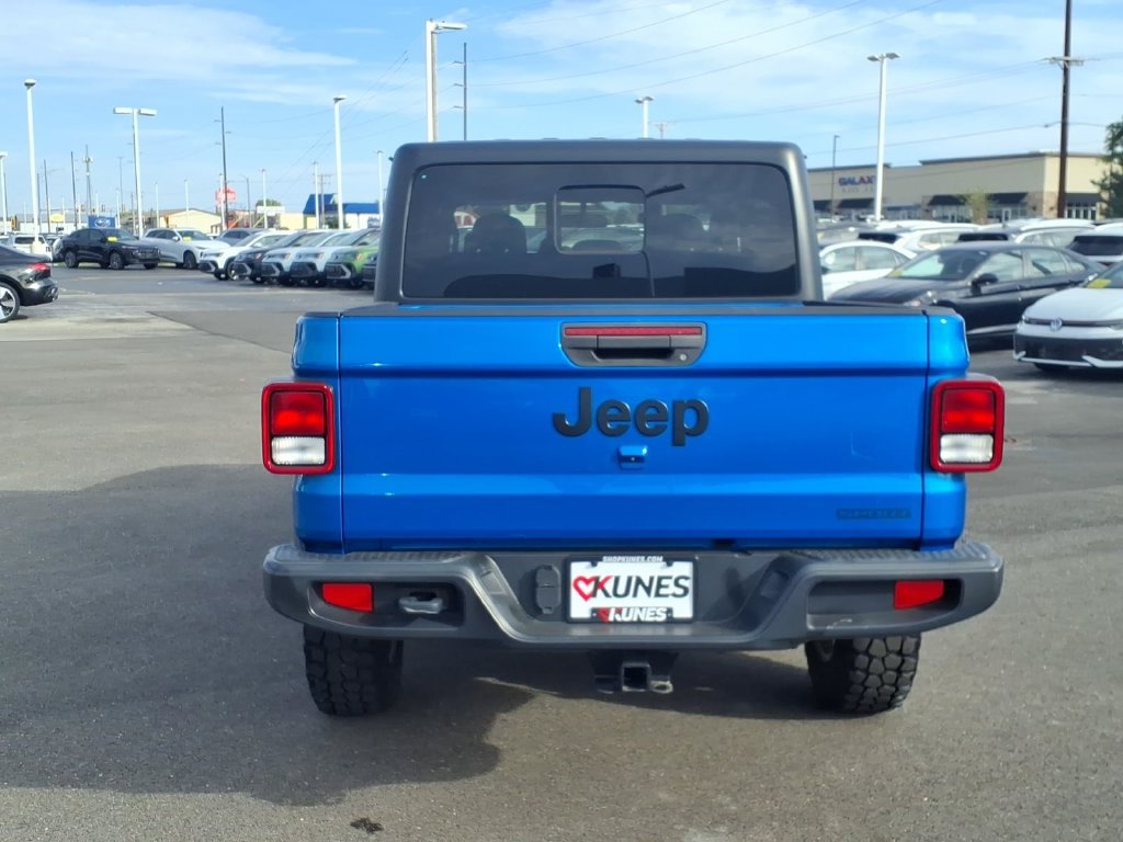 Used 2020 Jeep Gladiator Sport w/ Quick Order Package 24S AWD/4WD image 4
