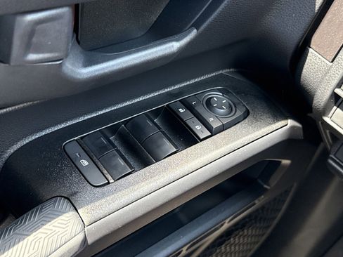 Used 2025 Toyota 4Runner SR5 image 19