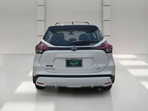 Used 2024 Nissan Kicks SR w/ Exterior Package FWD image 4