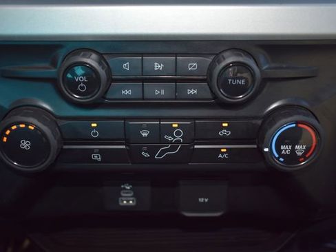 Used 2024 Ford F250 XLT AWD/4WD image 31