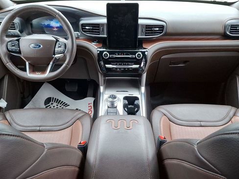 Used 2023 Ford Explorer King Ranch w/ Technology Package AWD/4WD image 14