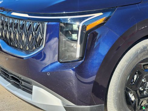 New 2026 Kia Carnival image 6