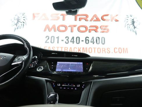 Used 2021 Cadillac XT6 Sport AWD/4WD image 32