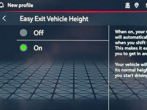 Used 2023 GMC Yukon XL Denali image 37