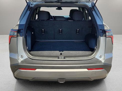 Used 2025 Chevrolet Equinox LT image 8