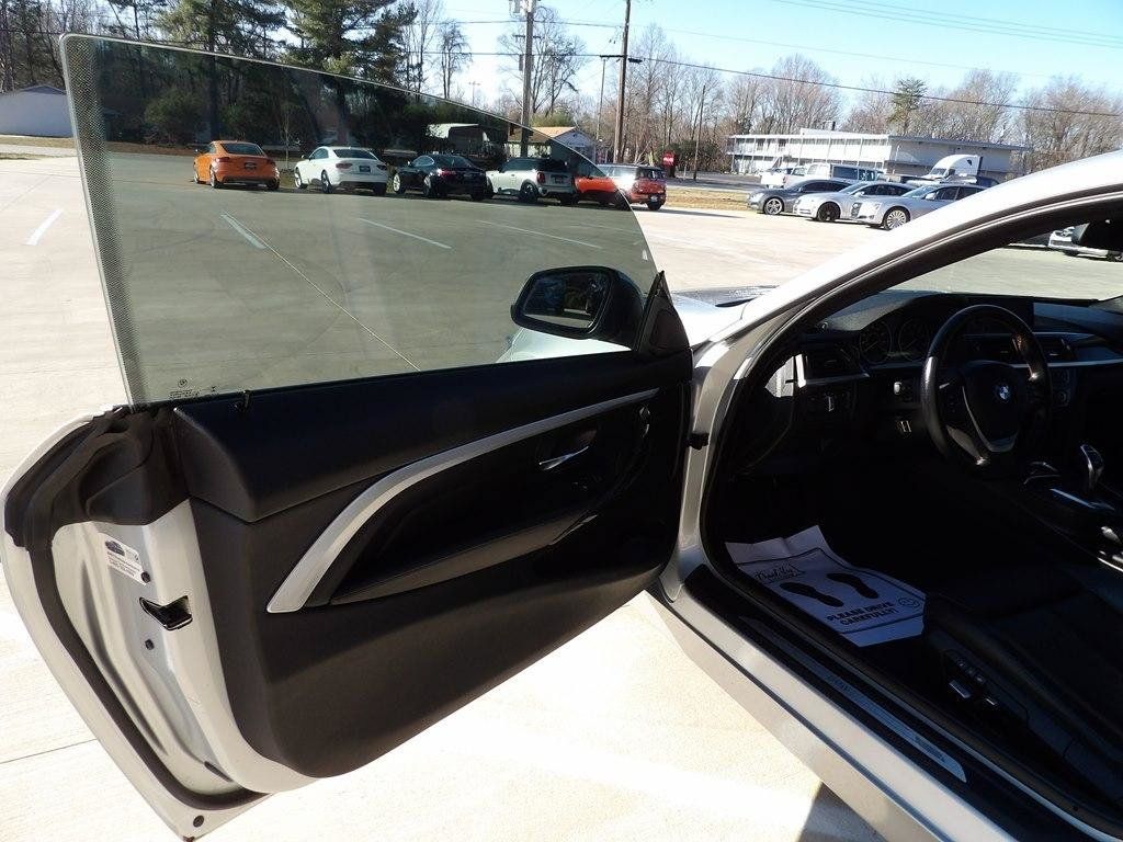 Used 2016 BMW 428i xDrive Coupe AWD/4WD image 11
