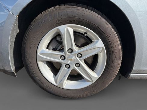 Used 2023 Chevrolet Malibu LS image 14