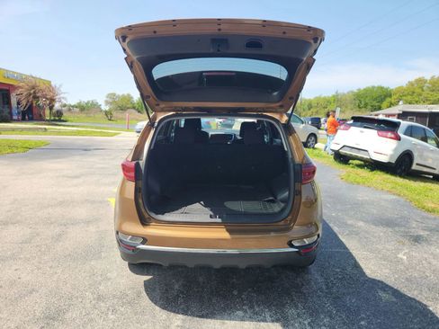 Used 2021 Kia Sportage LX FWD image 13