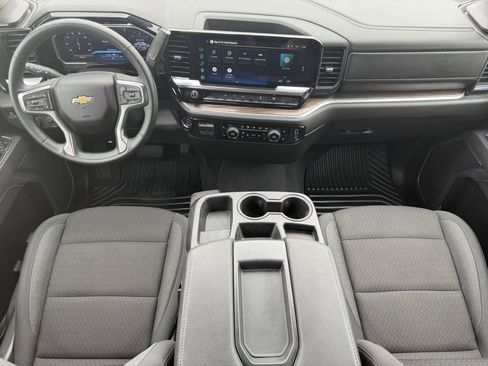 Used 2026 Chevrolet Silverado 1500 LT AWD/4WD image 13