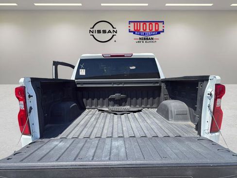 Used 2022 Chevrolet Silverado 1500 Custom w/ Safety Confidence Package AWD/4WD image 28