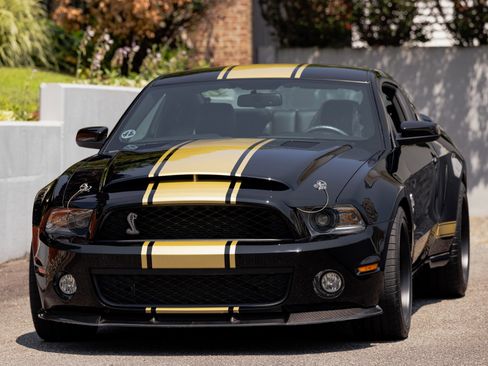 Used 2012 Ford Mustang Shelby GT500 w/ SVT Performance Pkg image 16