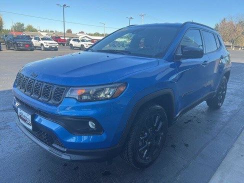 New 2026 Jeep Compass Latitude image 19