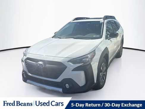 Used 2025 Subaru Outback Limited image 2