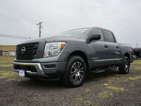 Certified 2024 Nissan Titan SV w/ SV Convenience Package AWD/4WD image 3