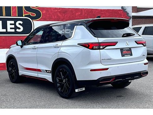 Used 2024 Mitsubishi Outlander Ralliart image 13