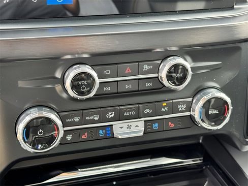 New 2026 Ford F250 Lariat w/ Lariat Ultimate Package image 19