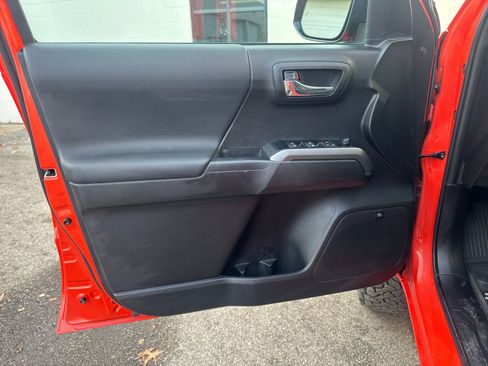 Used 2023 Toyota Tacoma TRD Pro image 11