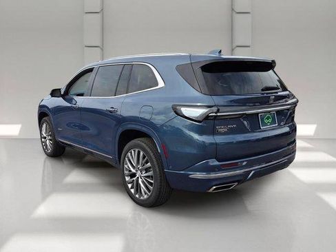Used 2026 Buick Enclave Avenir w/ Super Cruise Package FWD image 3
