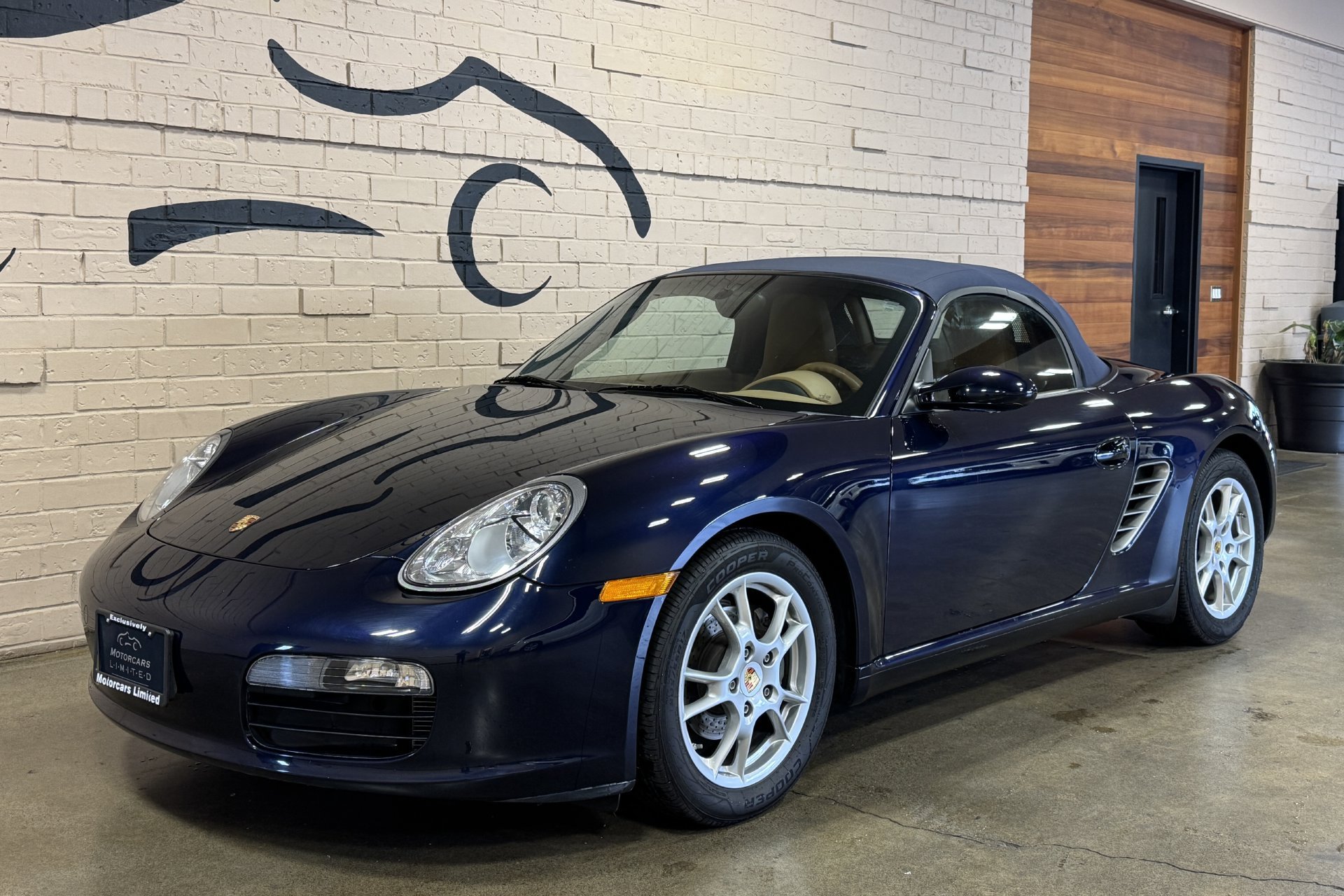 Used 2008 Porsche Boxster RWD image 3