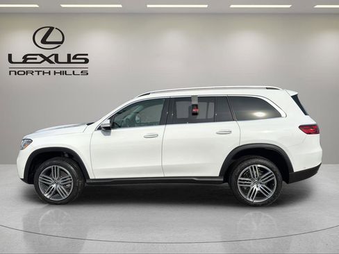 Used 2024 Mercedes-Benz GLS 450 4MATIC image 9