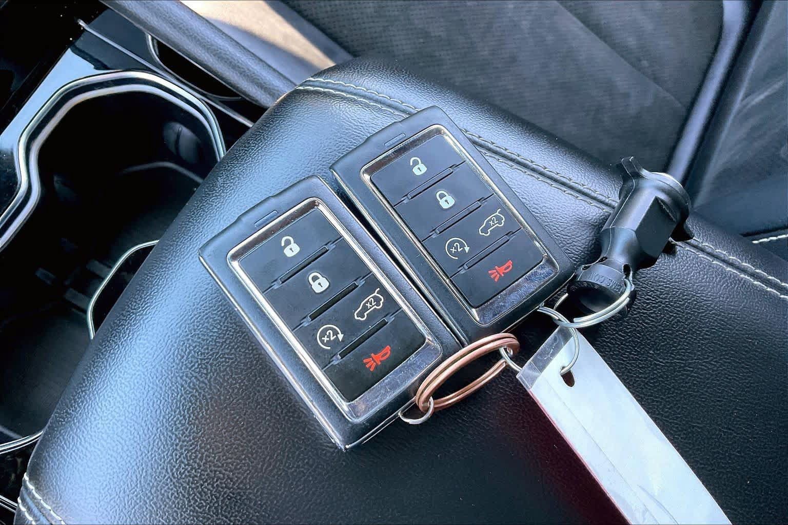 Used 2021 Jeep Grand Cherokee L Laredo AWD/4WD image 14