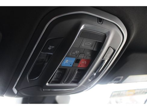 New 2025 Jeep Grand Cherokee L Altitude image 19