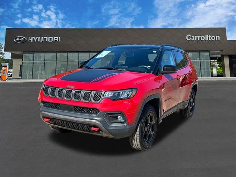Used 2024 Jeep Compass Trailhawk image 1