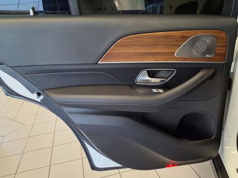 Used 2025 Mercedes-Benz GLE 350 4MATIC image 18