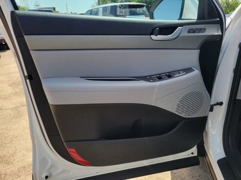 Used 2025 Hyundai Palisade SEL FWD image 13