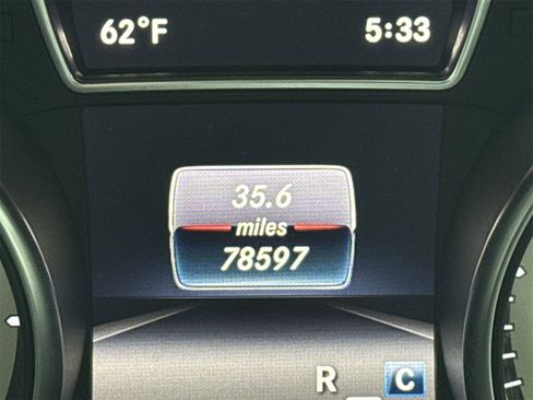 Used 2017 Mercedes-Benz GLA 250 w/ Premium Package image 16