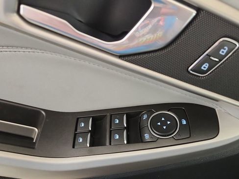 New 2024 Ford Explorer XLT w/ Equipment Group 202A image 32