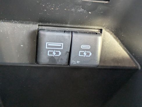Used 2023 Toyota Camry SE FWD image 27
