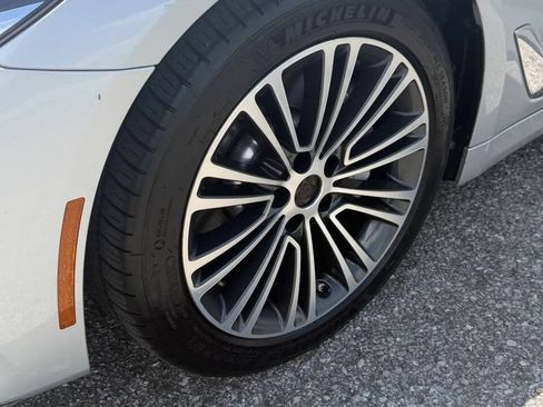 Used 2019 BMW 530i w/ Convenience Package RWD image 5