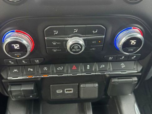 Certified 2020 GMC Sierra 1500 Denali w/ Technology Package image 11