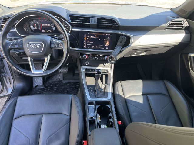 Used 2022 Audi Q3 2.0T Premium w/ Convenience Package AWD/4WD image 13