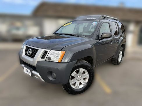 Used 2013 Nissan Xterra X image 1