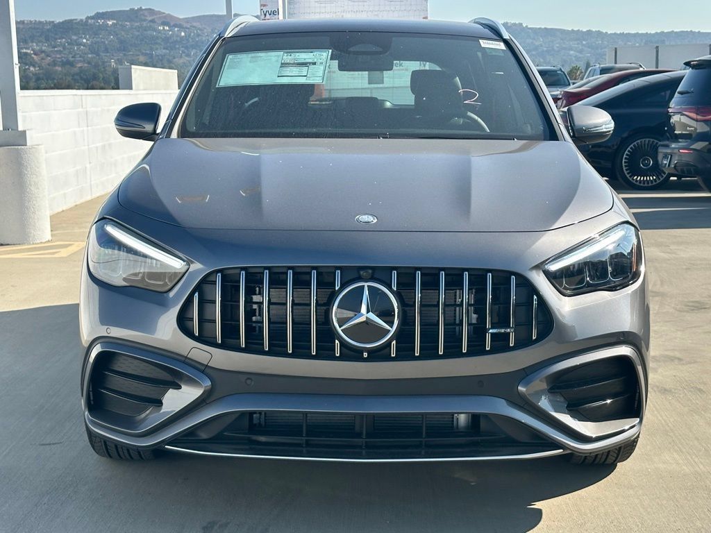 Used 2025 Mercedes-Benz GLA 35 AMG 4MATIC image 4