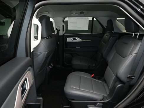 New 2026 Ford Explorer Active w/ Active Comfort Package image 16