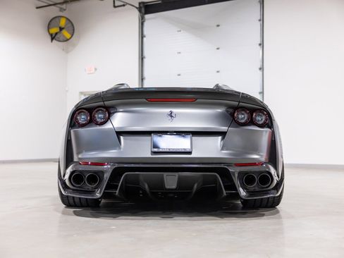 Used 2023 Ferrari 812 GTS image 5