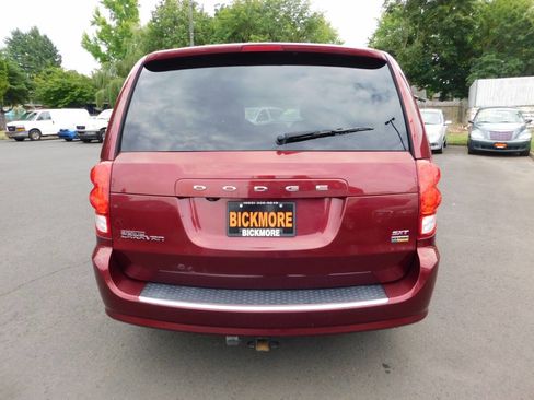 Used 2018 Dodge Grand Caravan SXT image 23