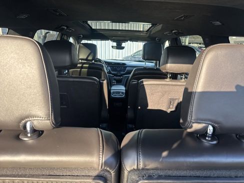 Used 2020 Cadillac XT6 Premium Luxury image 8